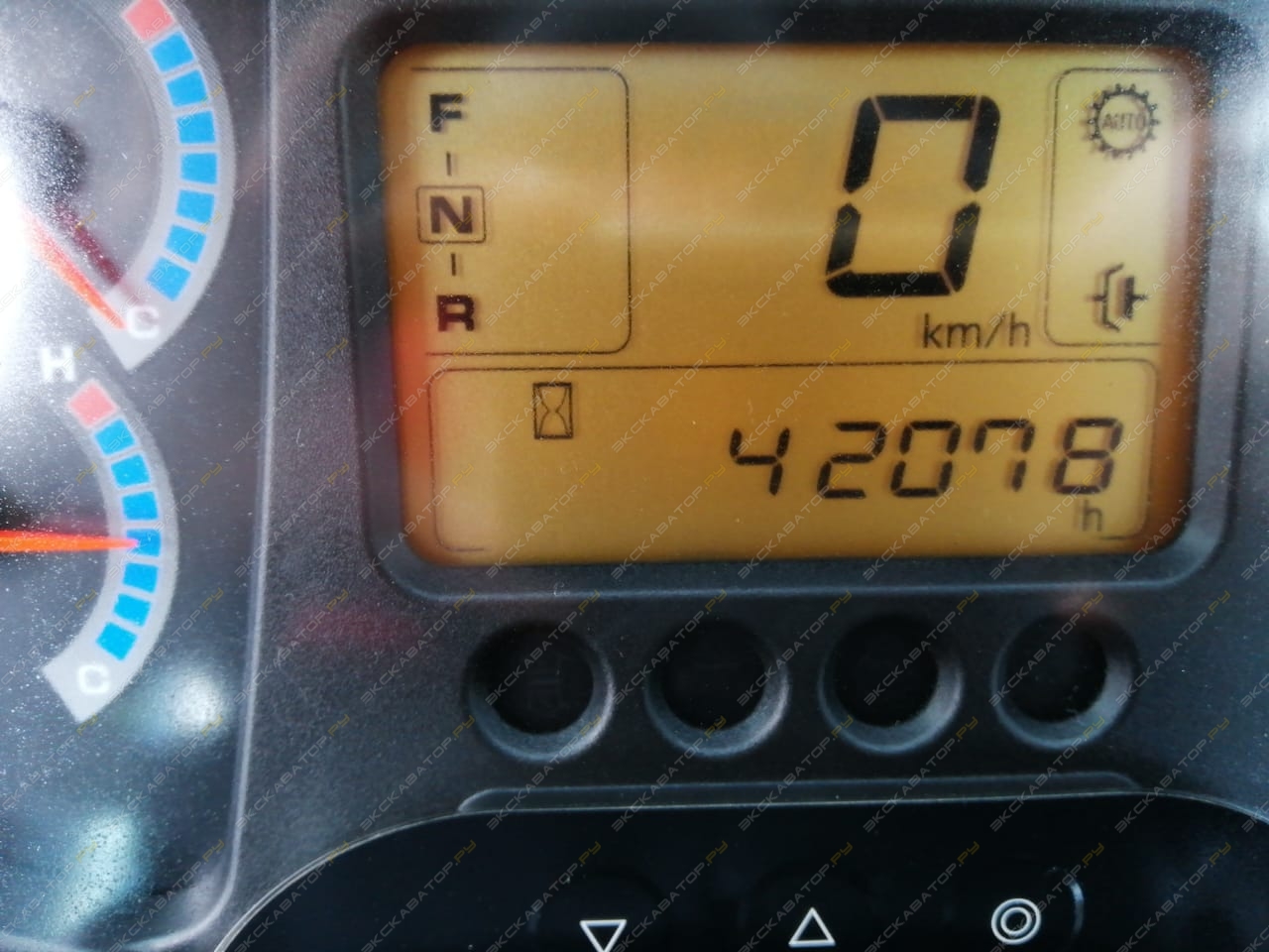 Hitachi ZW 220 [1]