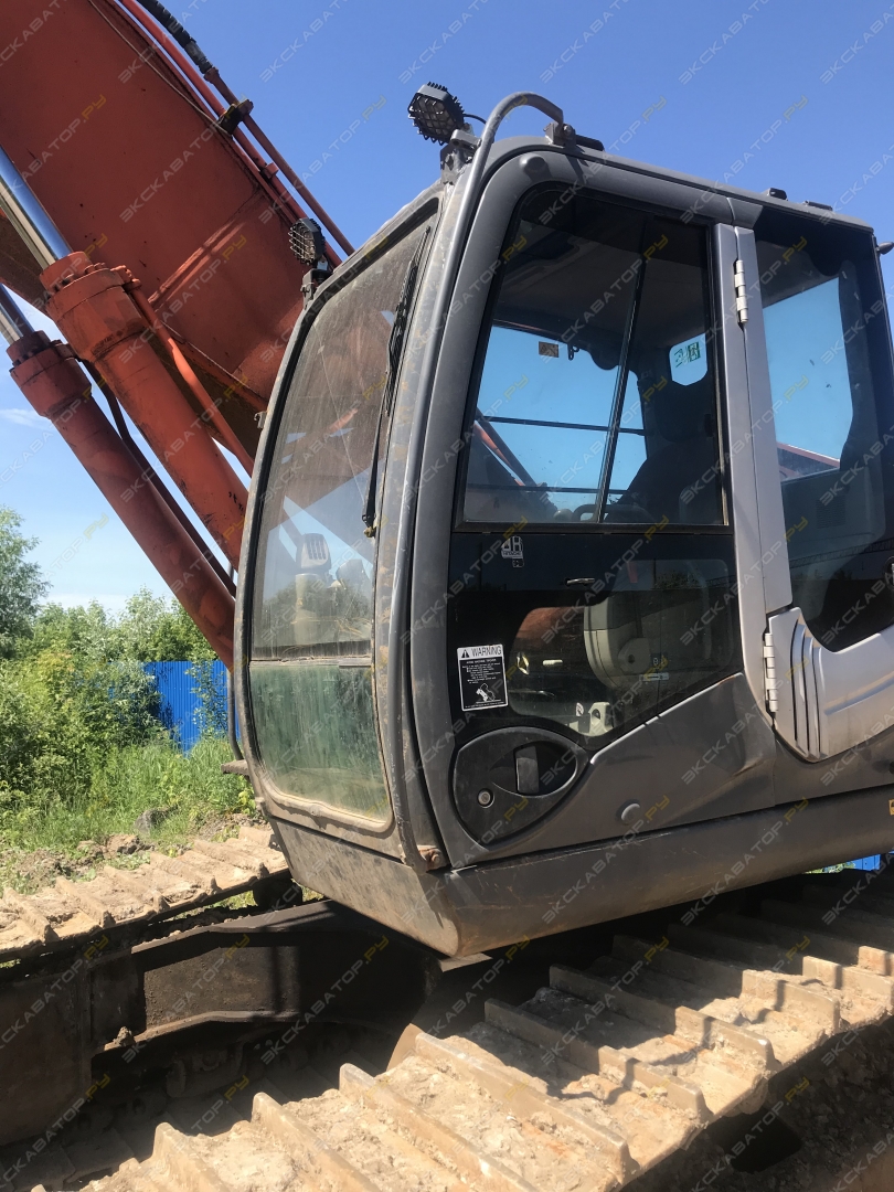 Hitachi ZX330 [2]