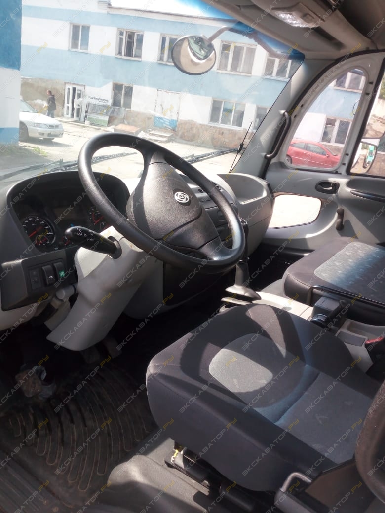 Ashok Leyland Boss 1223 [12]