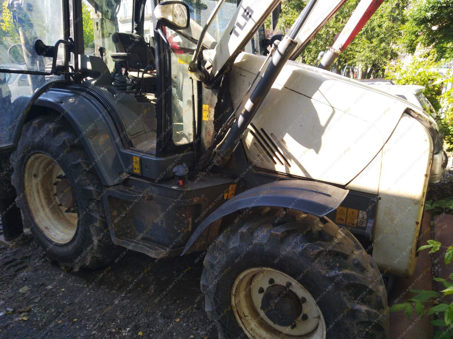 Terex TLB840 [3]
