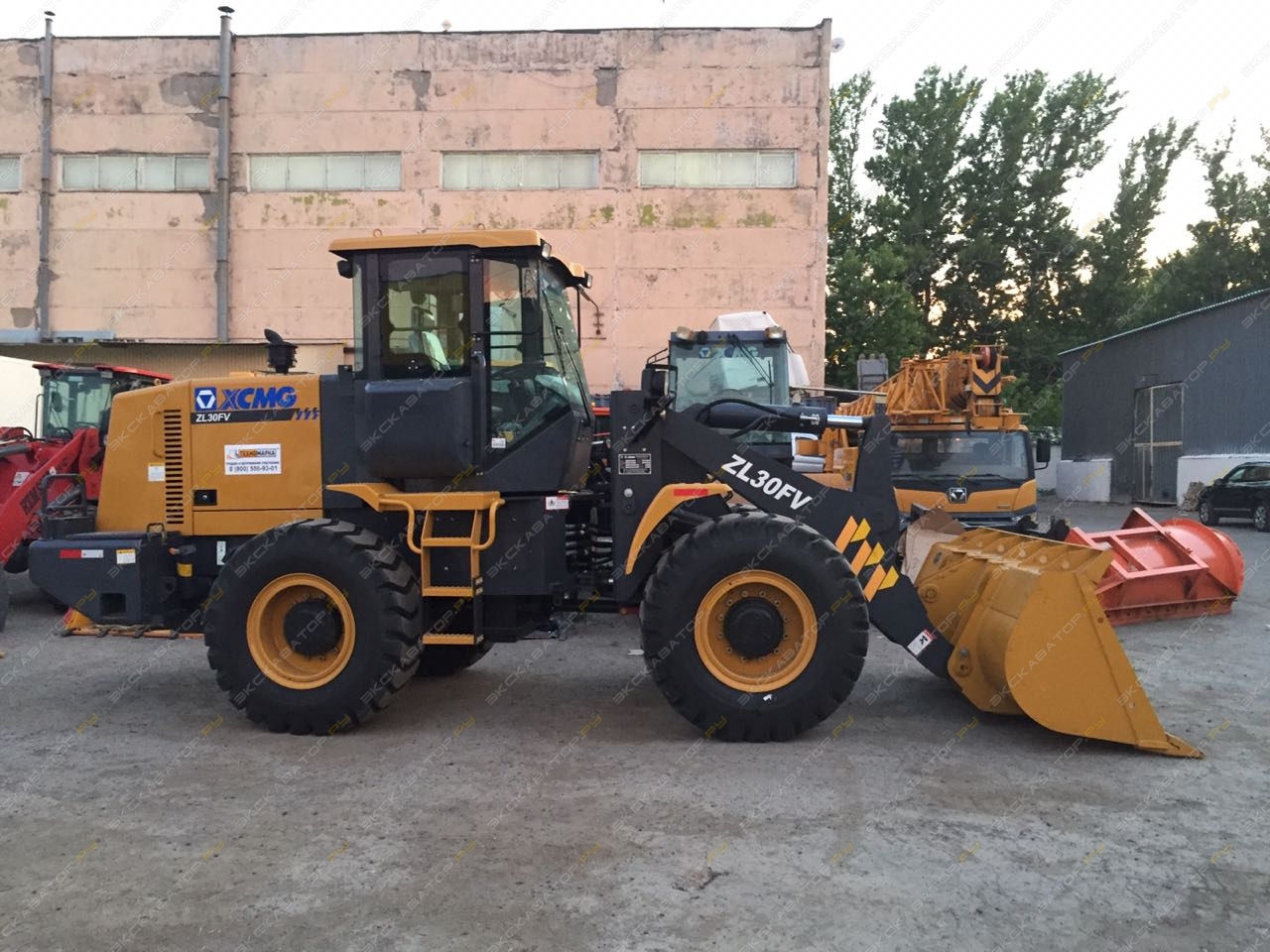 XCMG LW300FN [2]