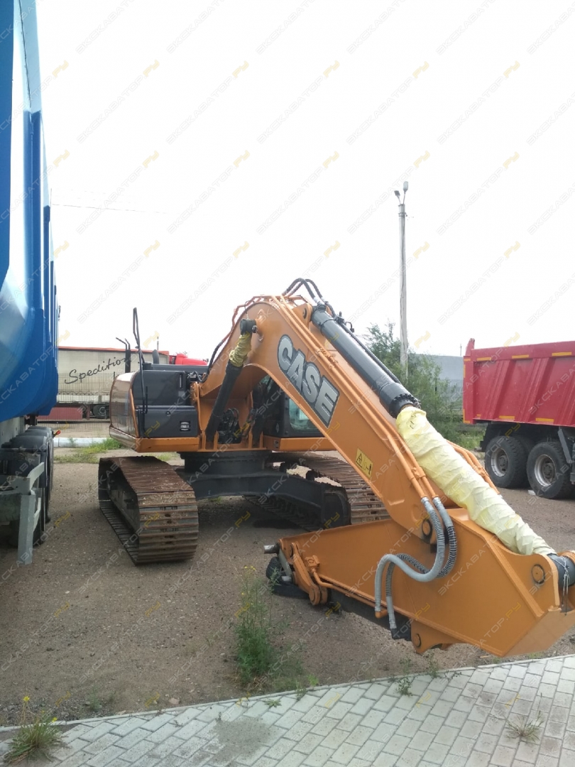 Case CX210B [3]