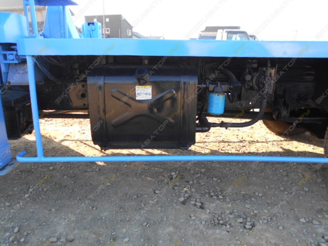Tadano AT-270 [22]