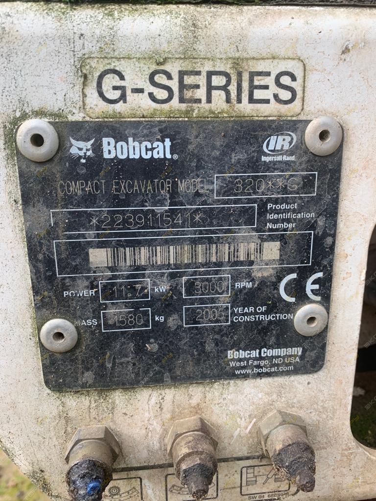 Bobcat 320 [2]