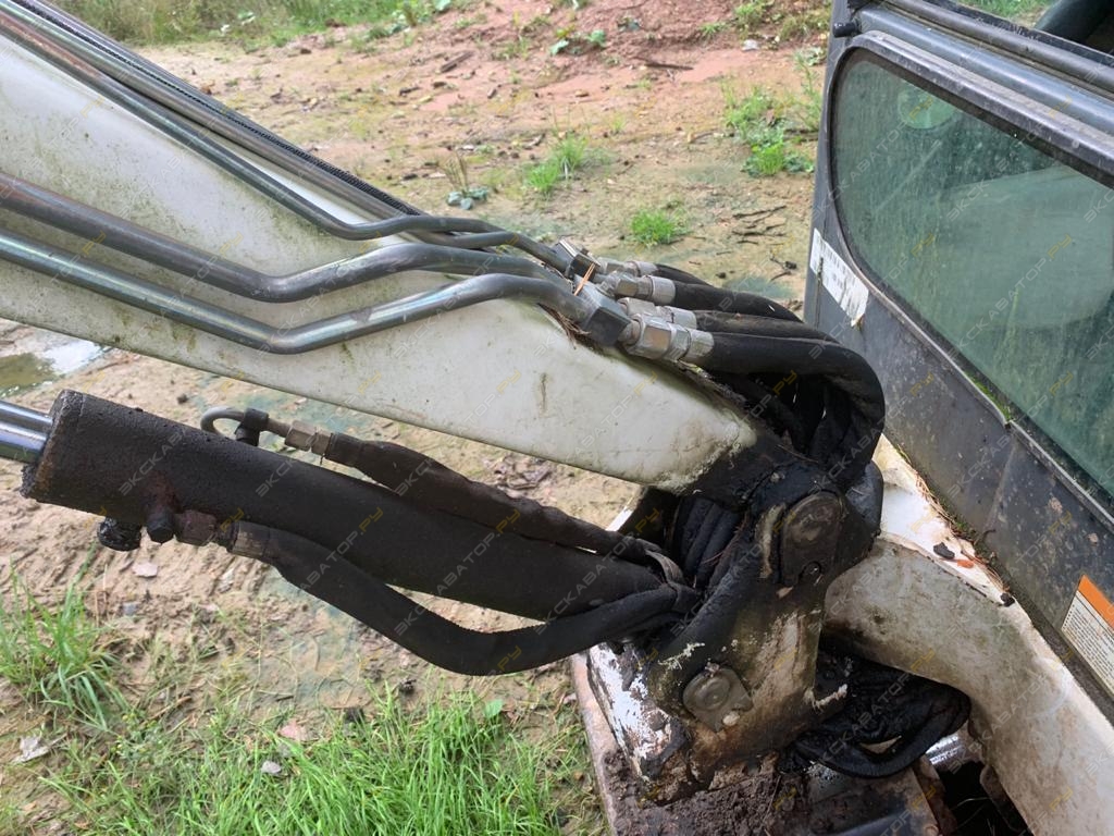 Bobcat 320 [5]