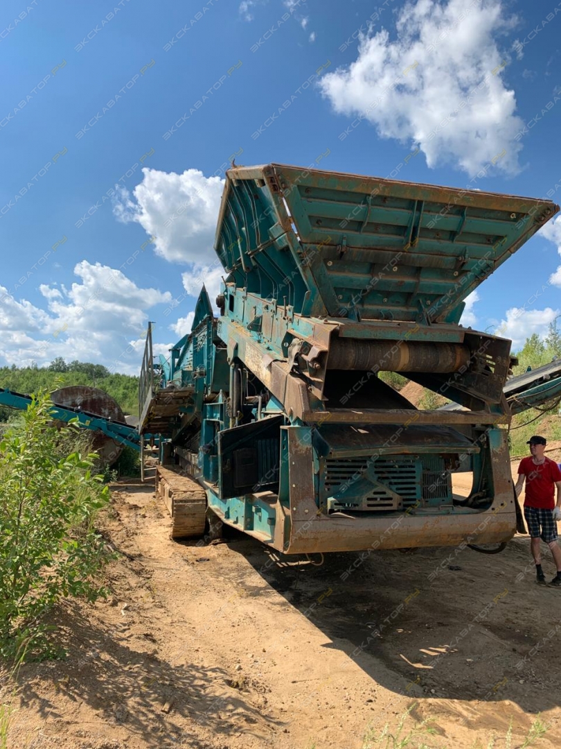 Powerscreen Warrior 2400 (2 Way Split) [1]