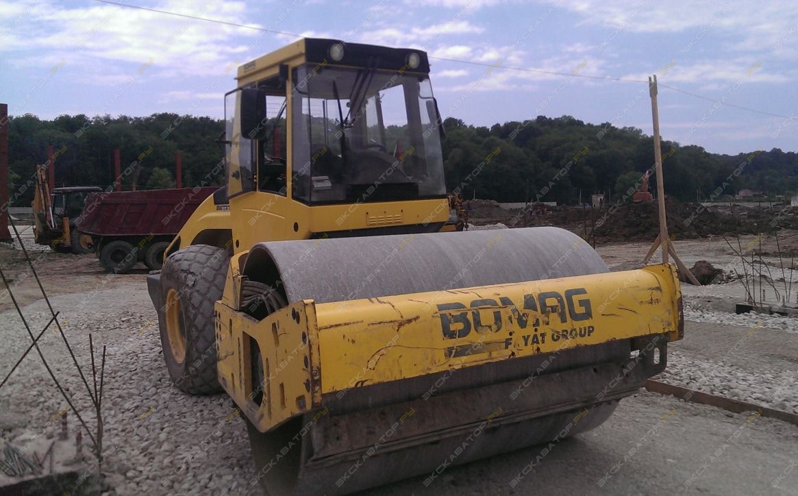 Bomag BW 213 D-4 [3]