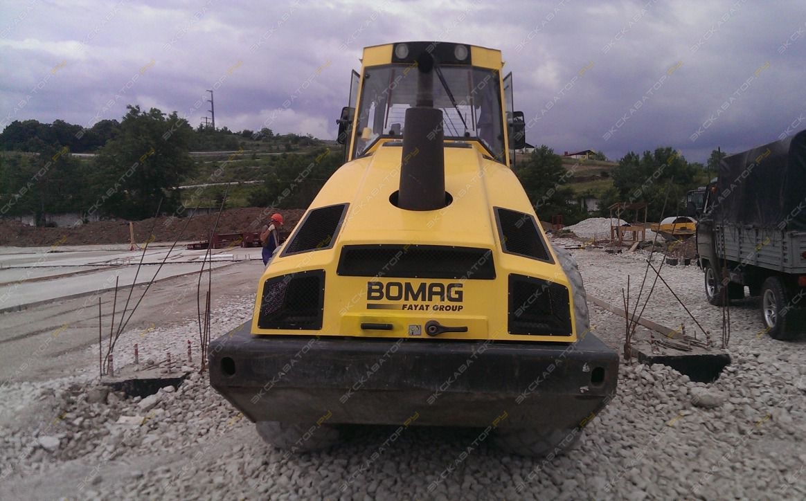 Bomag BW 213 D-4 [2]