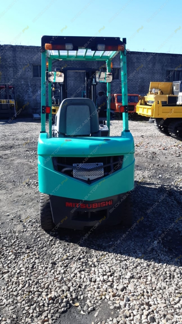 Mitsubishi FG15N [4]