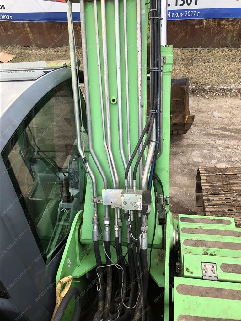 Atlas 225 LC [17]