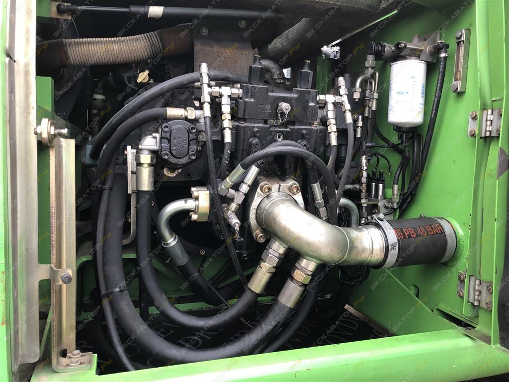 Atlas 225 LC [16]