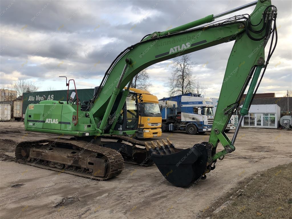 Atlas 225 LC [2]
