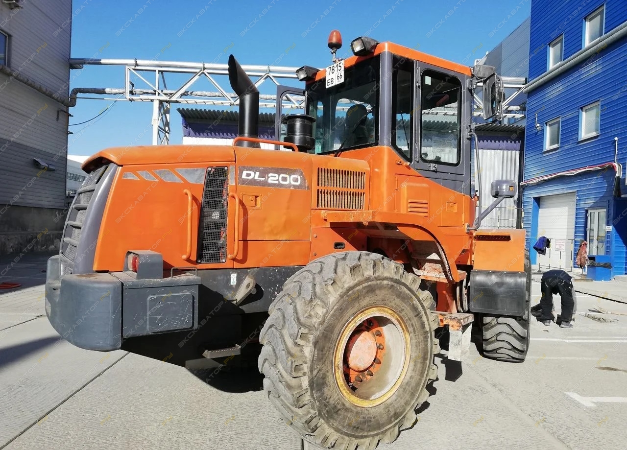 Doosan DL200 [1]