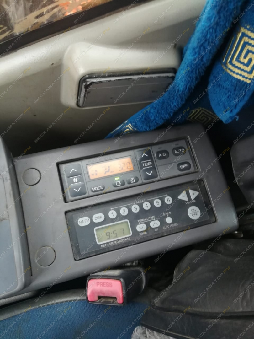 Hitachi ZX160LC-3 [7]