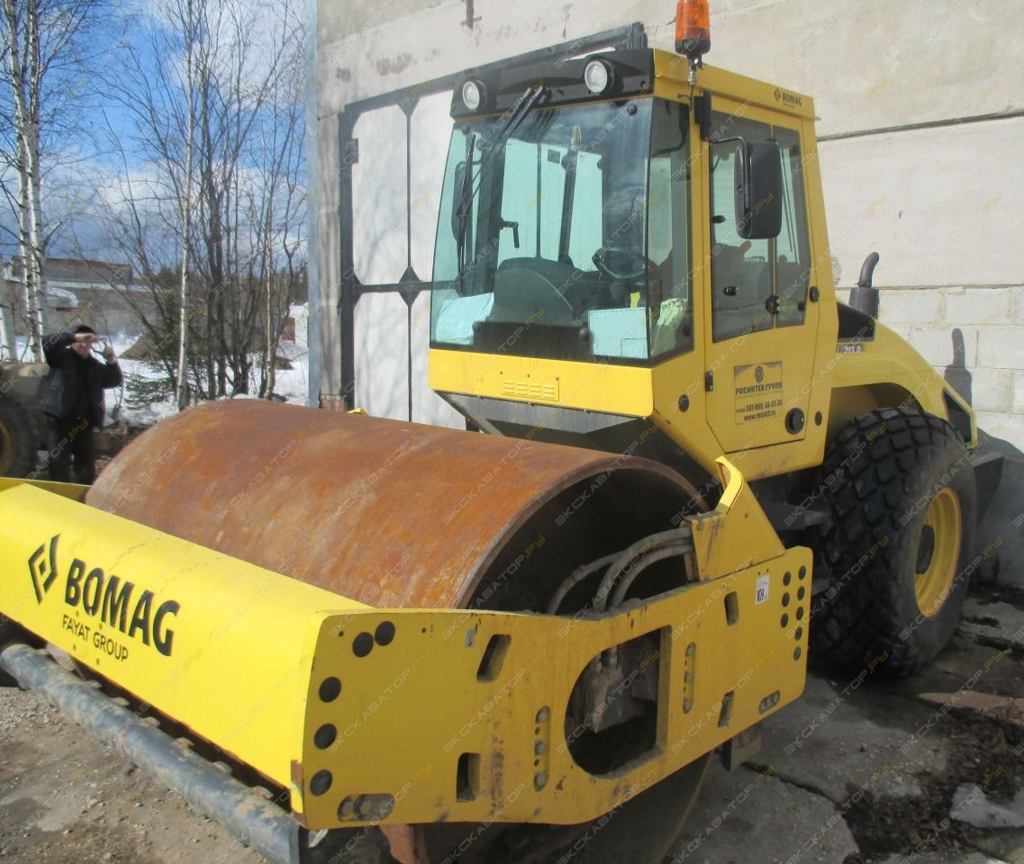 Bomag BW 213 D-4 [1]