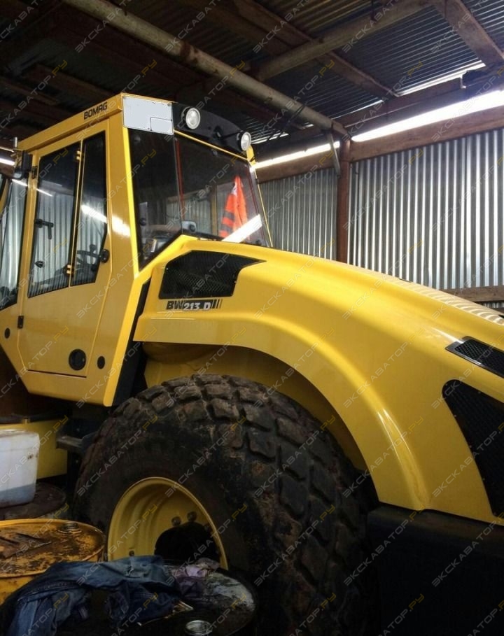 Bomag BW 213 D-4 [1]