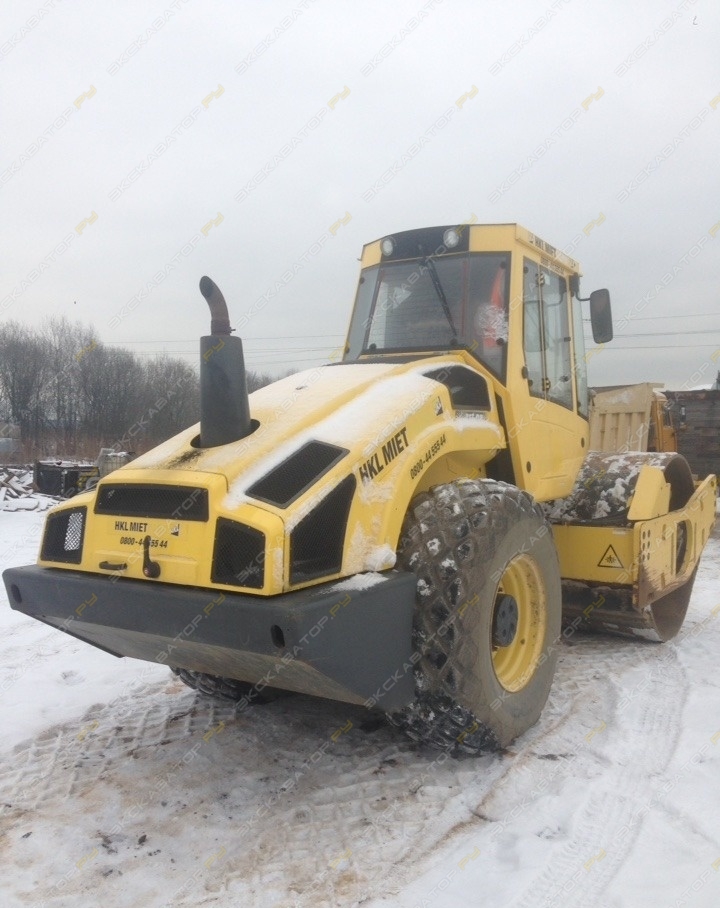 Bomag BW 213 DH-4 [2]