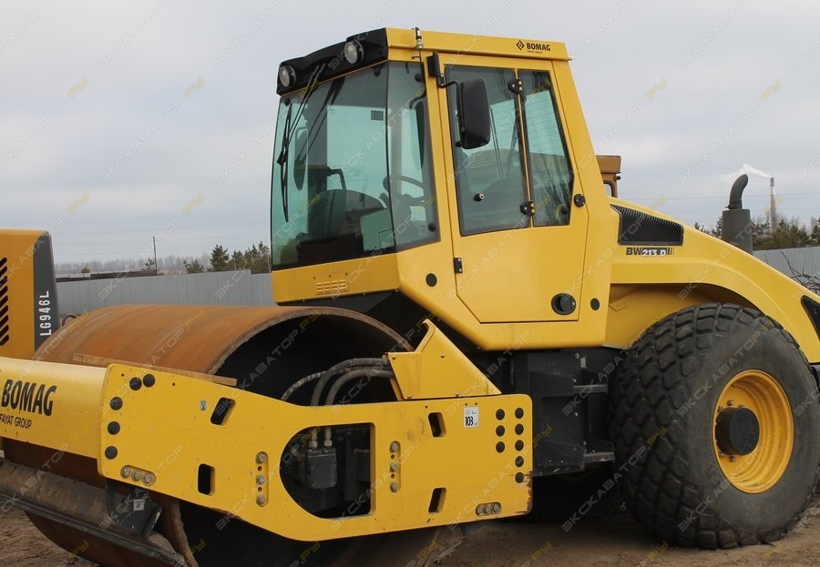 Bomag BW 213 D-4 [3]