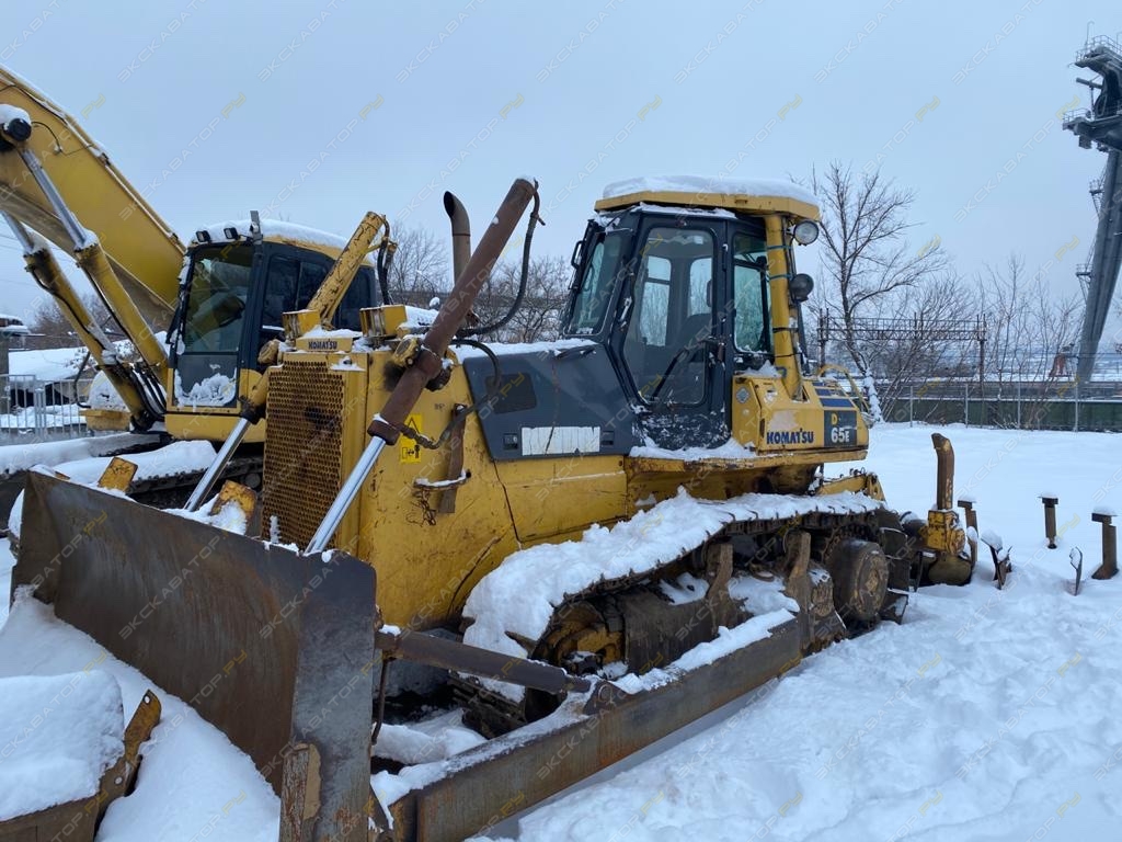 Komatsu D65E-12 [0]