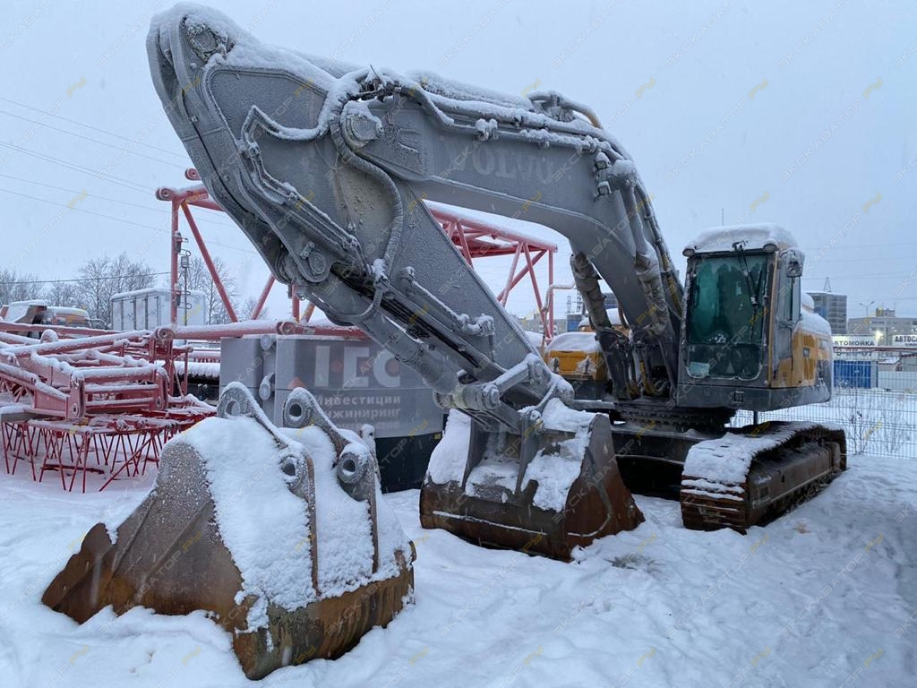 Volvo EC380DL [9]