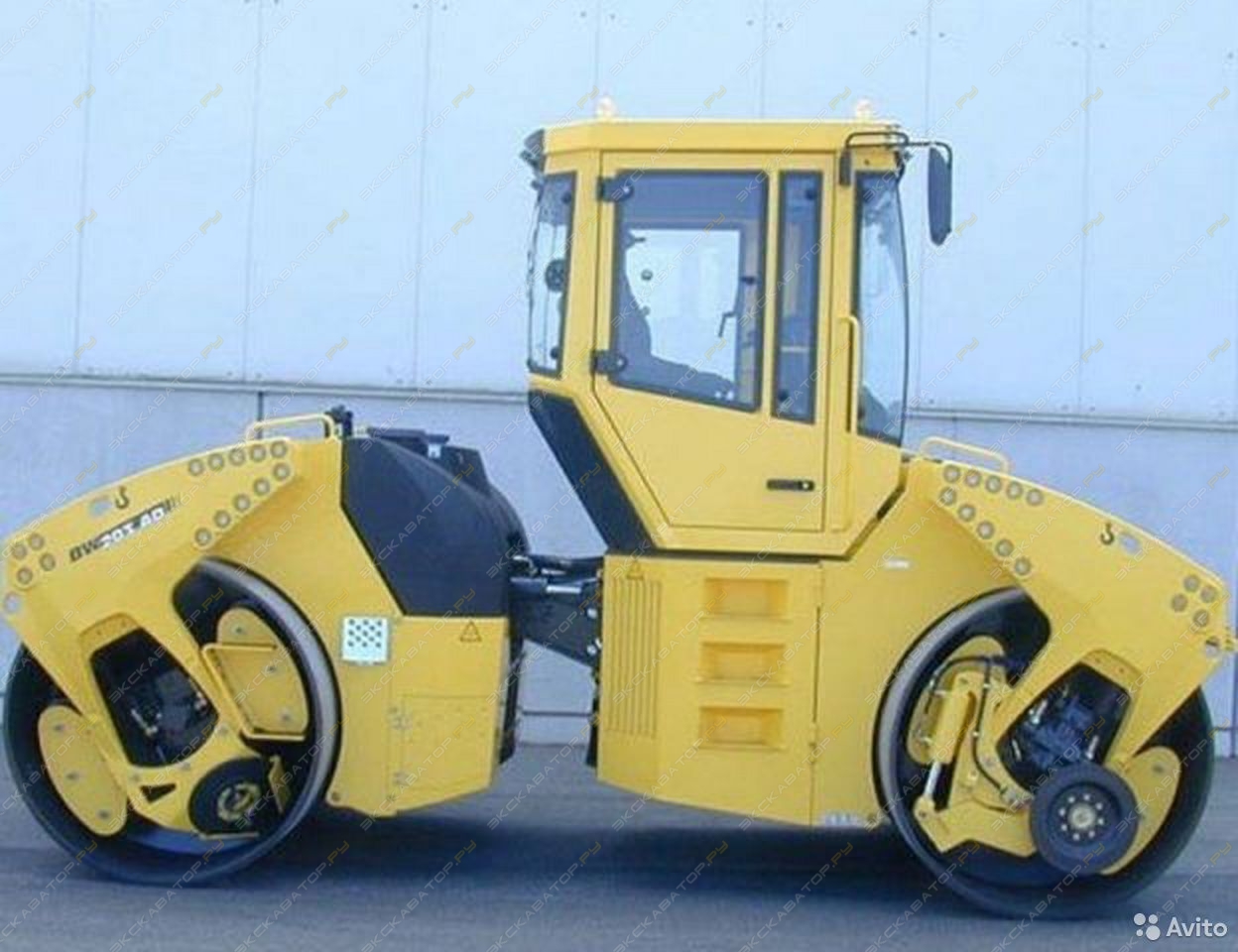 Bomag BW 203 AD-4 [1]