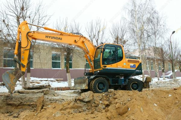 Hyundai R170W-9S [0]