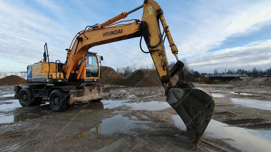 Hyundai R180W-9S [0]