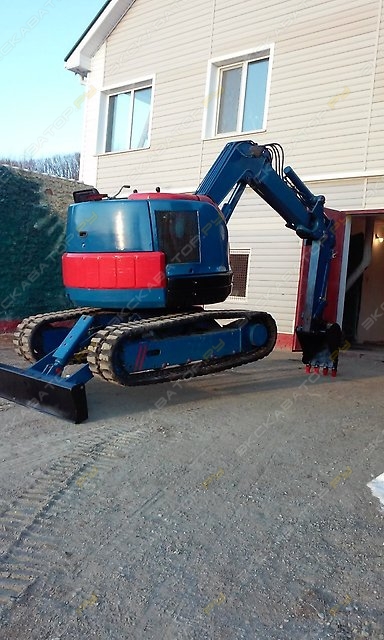 Komatsu PC28UU [4]