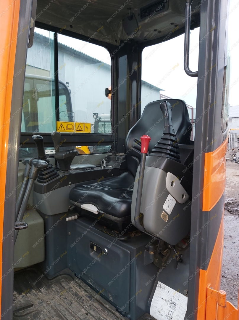Doosan DX27Z [10]