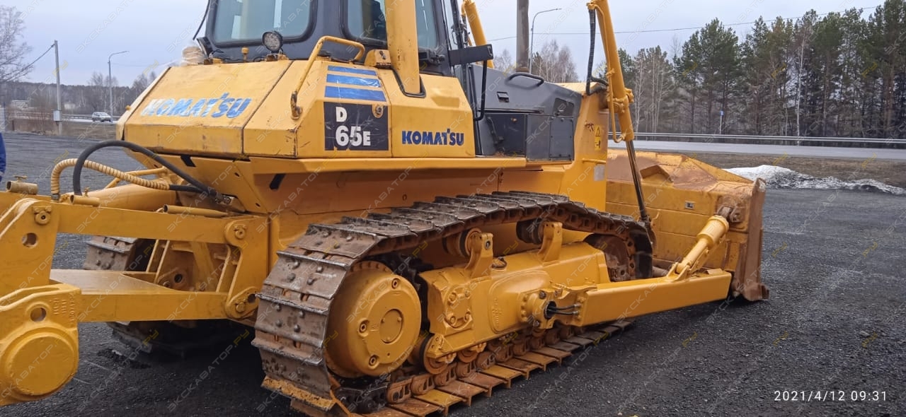 Komatsu D65E-12 [0]