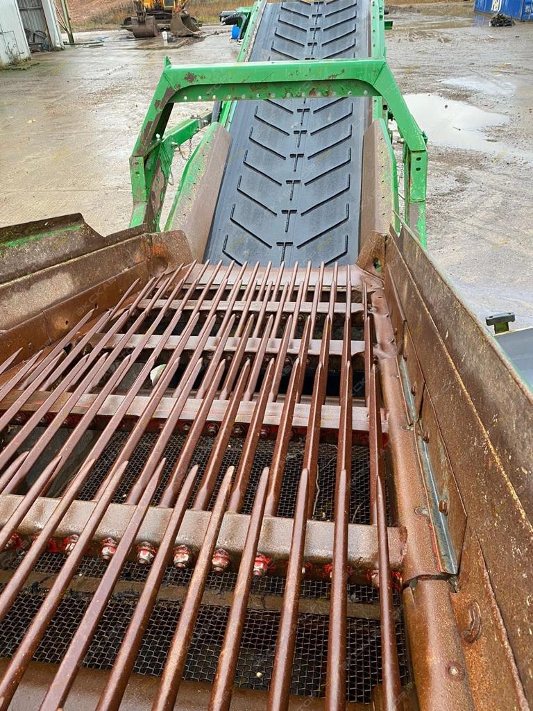 Powerscreen Premiertrak 400X [13]