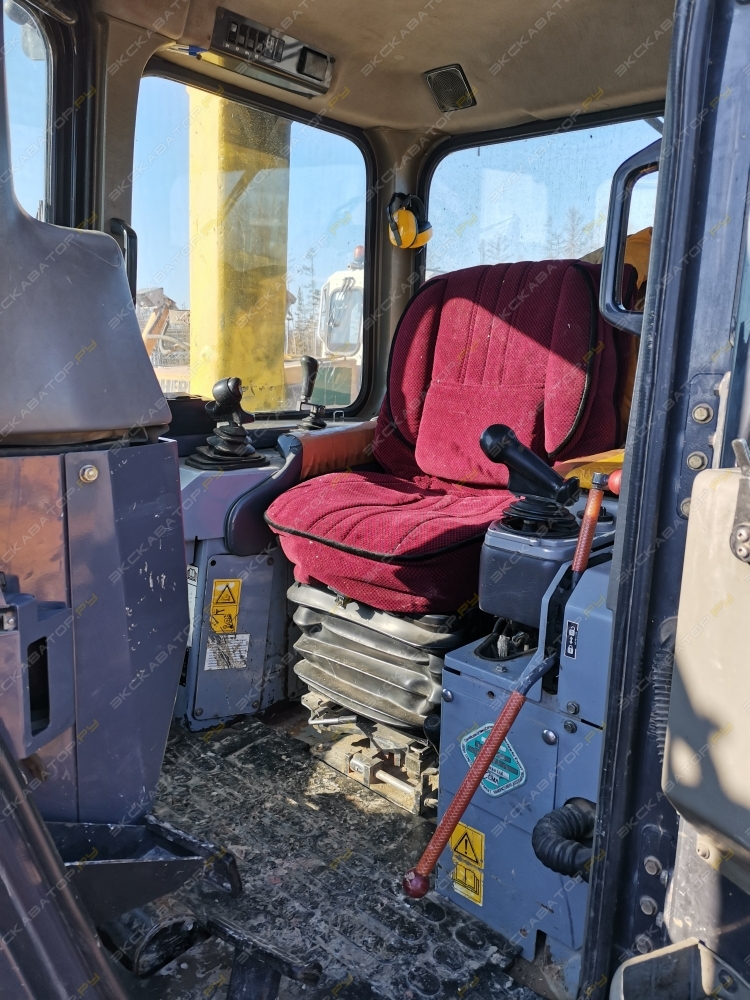 Komatsu D275A-5 [4]