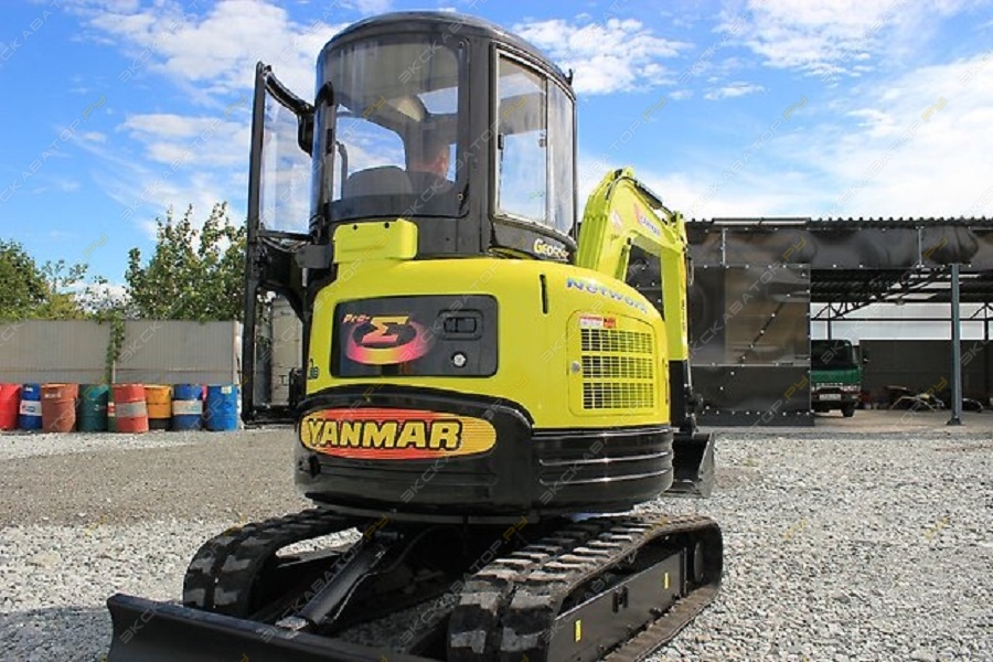 Yanmar VIO30 [4]