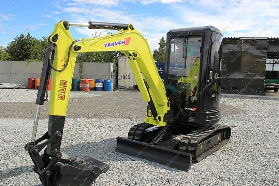 Yanmar VIO30 [3]
