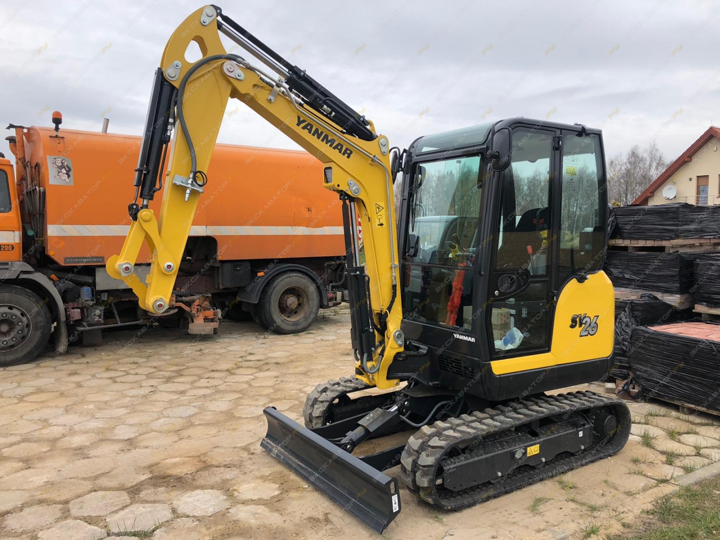 Yanmar SV26 [2]