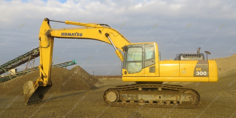 Komatsu PC300-8 [1]