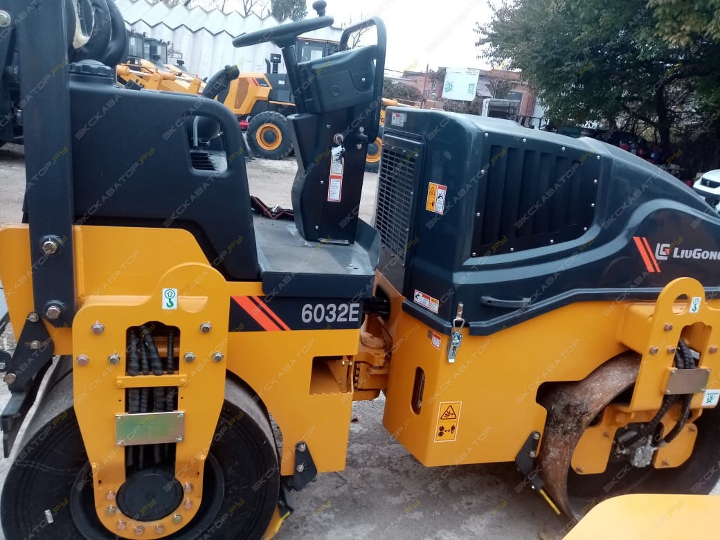 LiuGong CLG6032 [4]