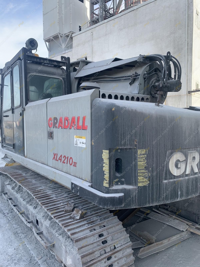 Gradall XL4210III [5]