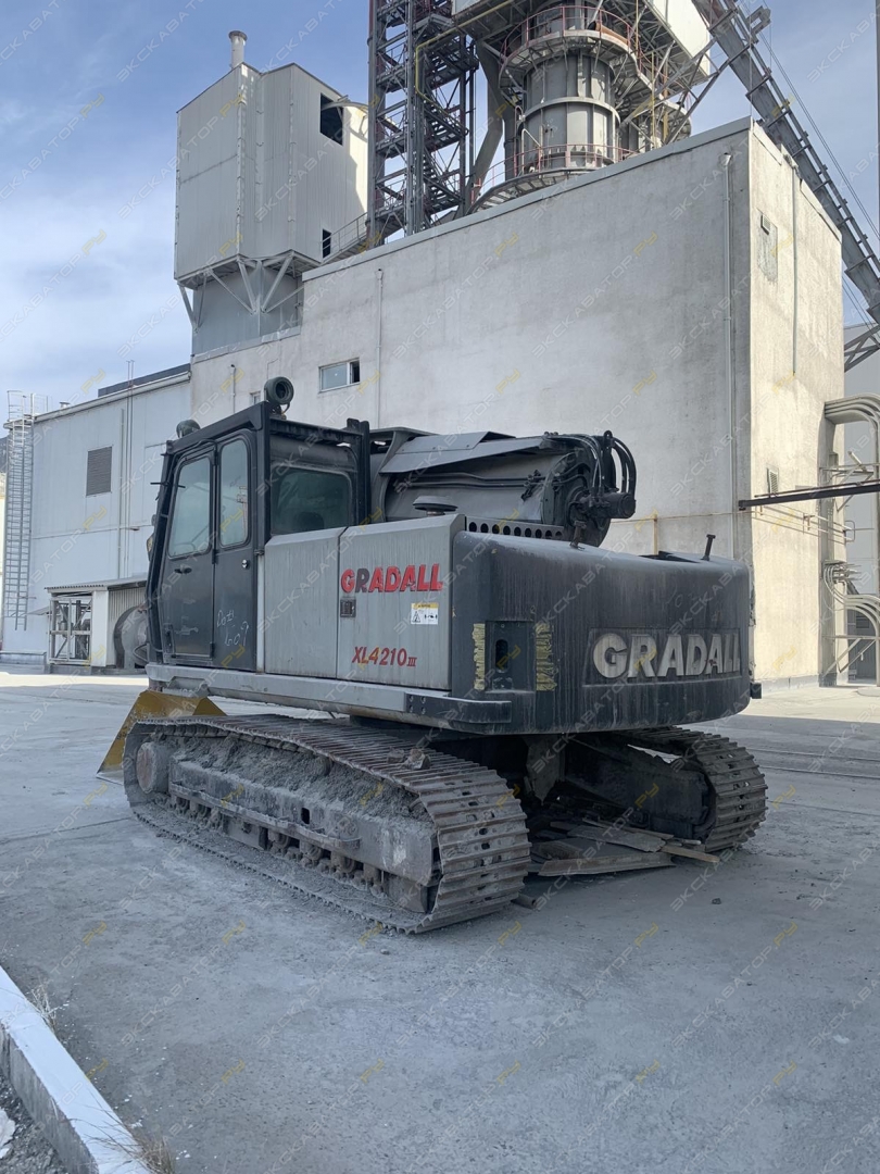 Gradall XL4210III [1]