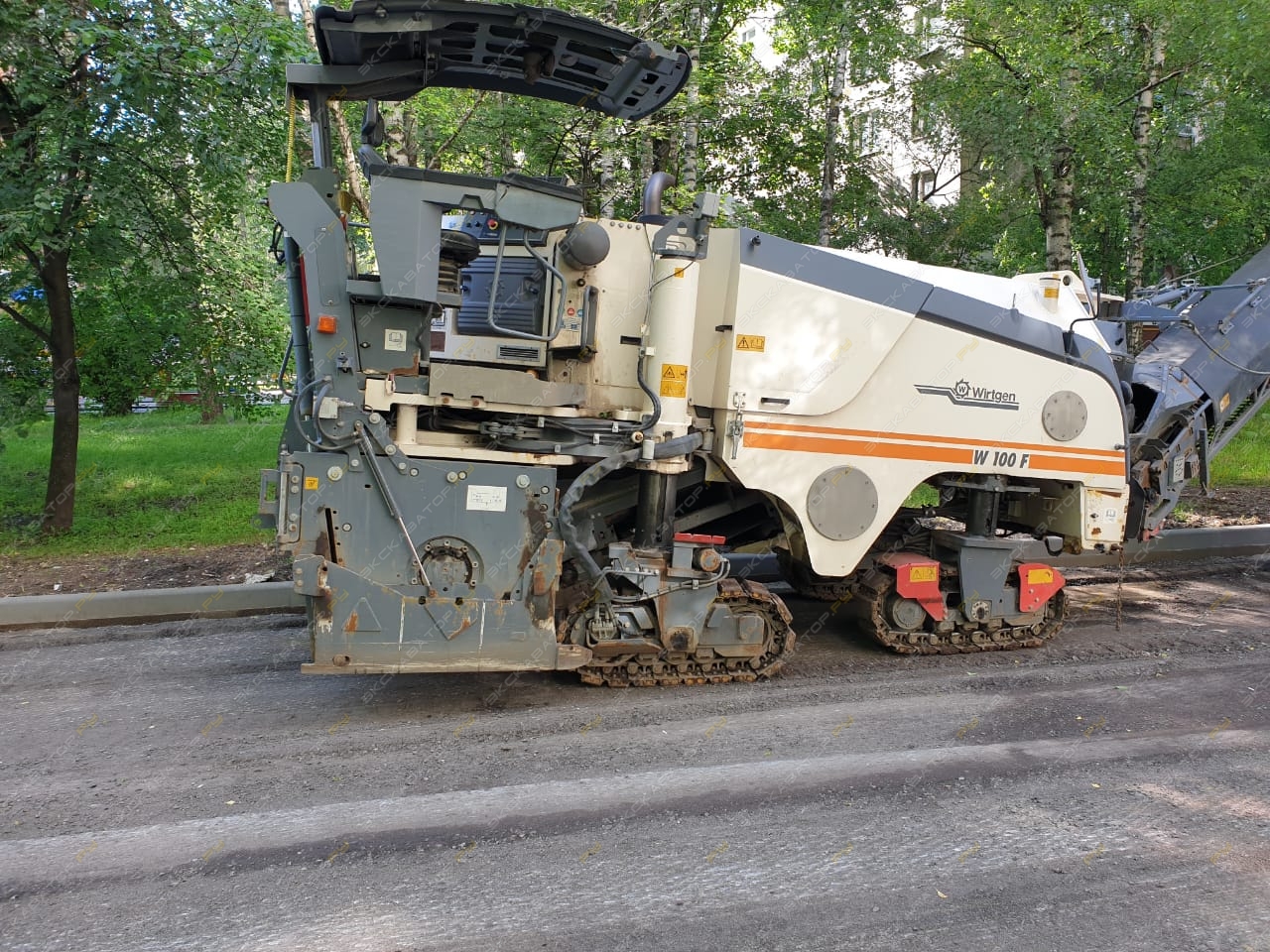 Wirtgen W 100 F [3]
