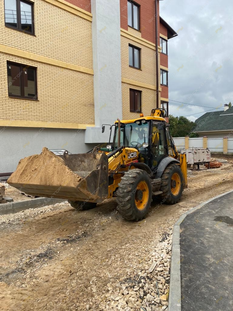 JCB 4CX [9]