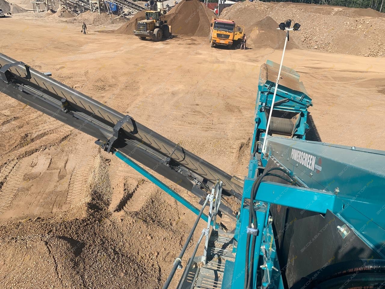 Powerscreen Chieftain 2100X track (3 Deck) [6]
