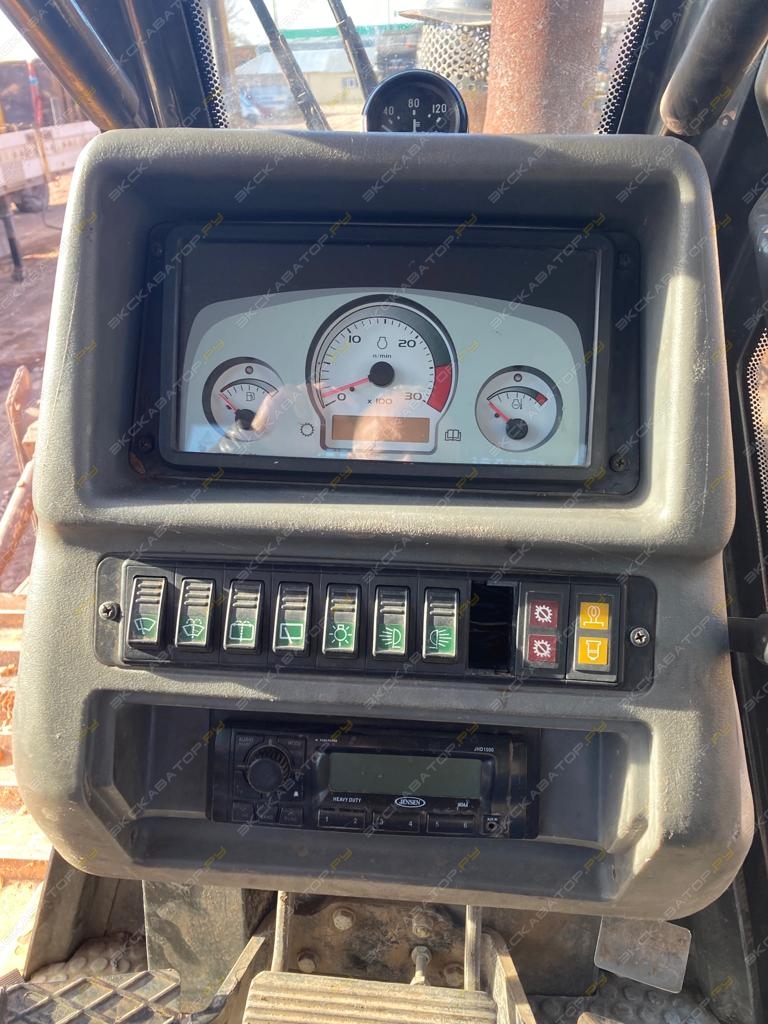 New Holland D180 XLT [3]