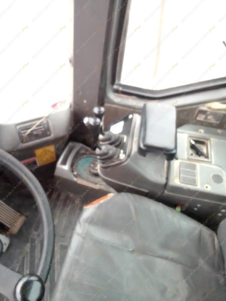 Hitachi ZW 370-G [9]