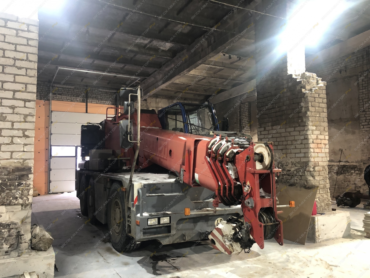 DEMAG AC-40-1 [8]