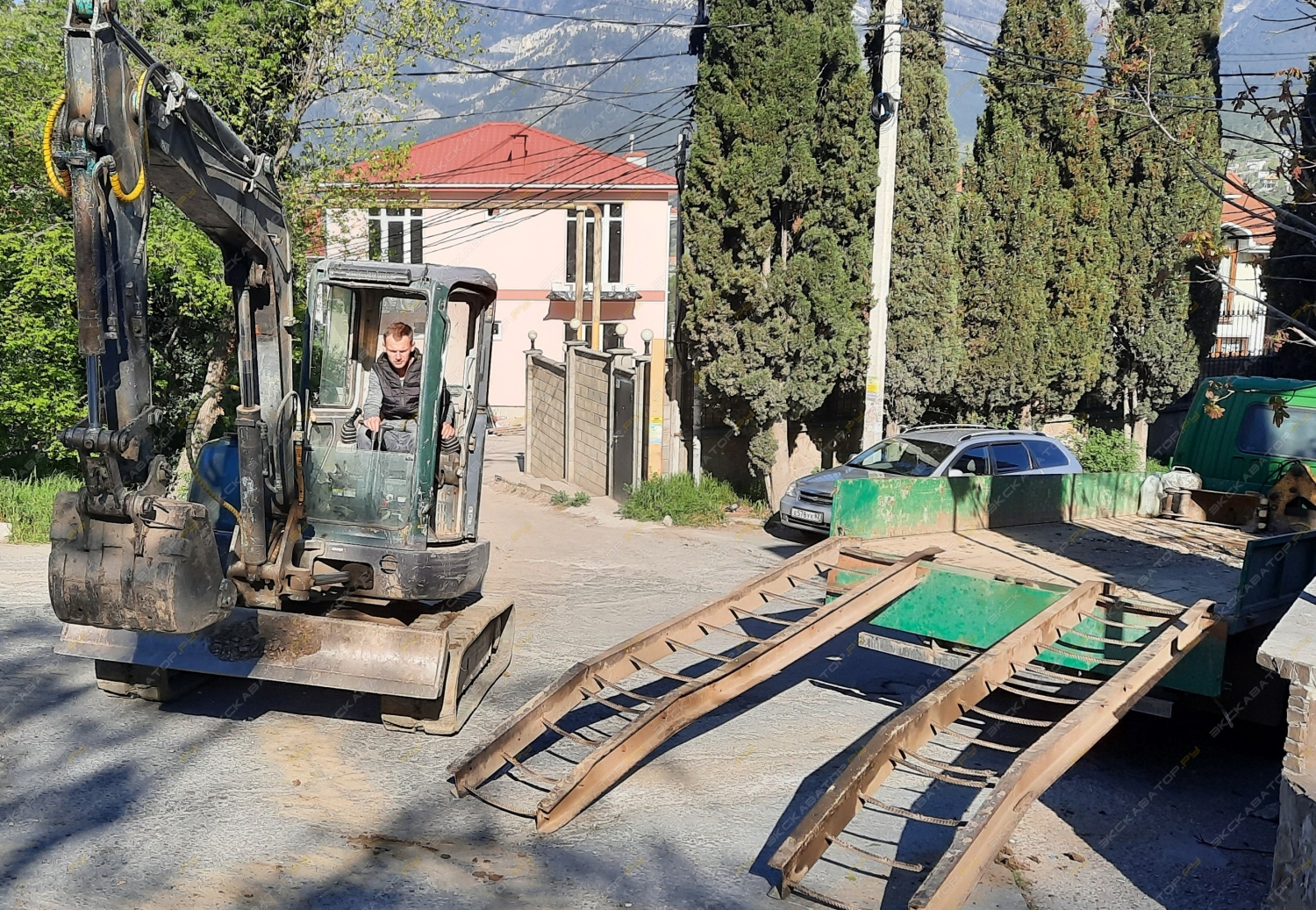 Kobelco 45SR [7]