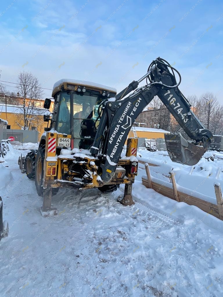 John Deere 325K [1]