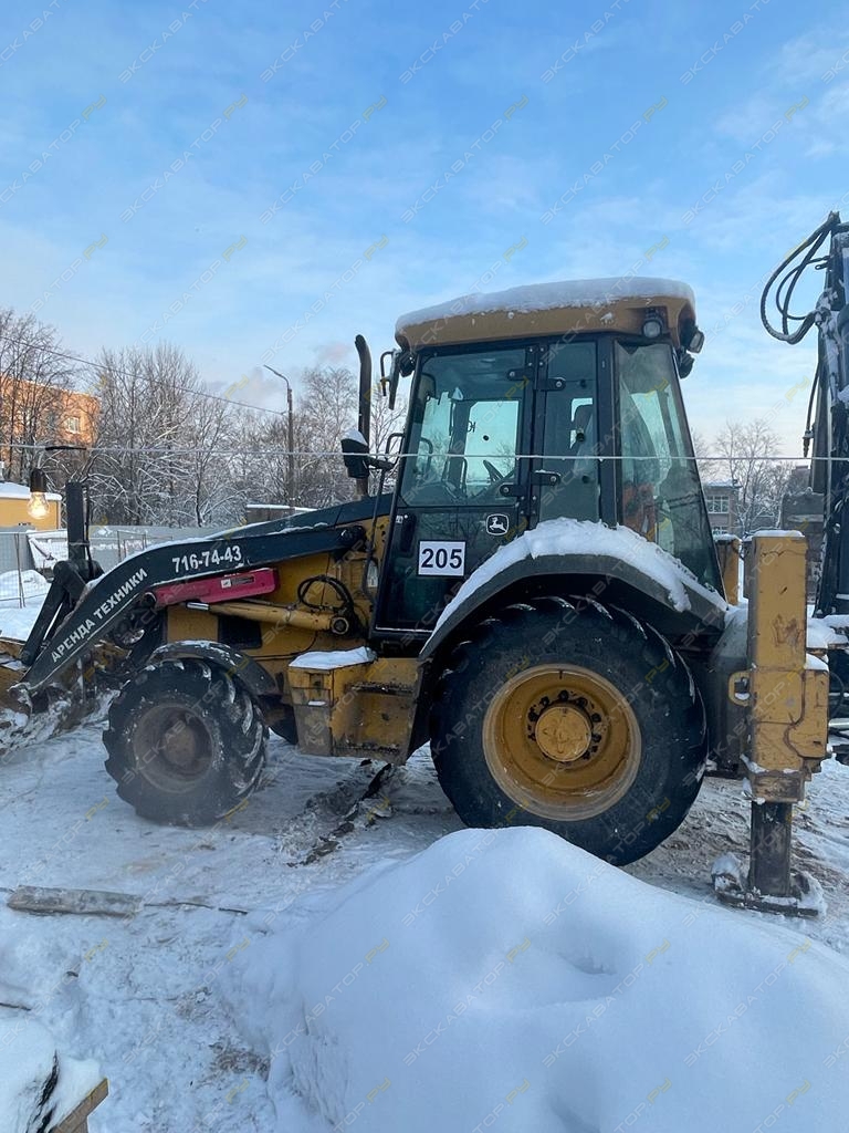 John Deere 325K [3]