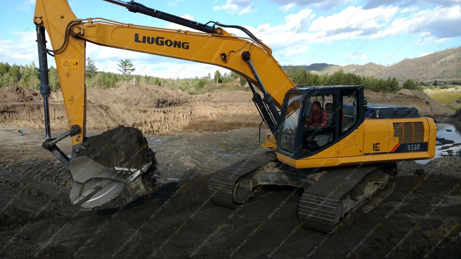 LiuGong CLG933E [0]