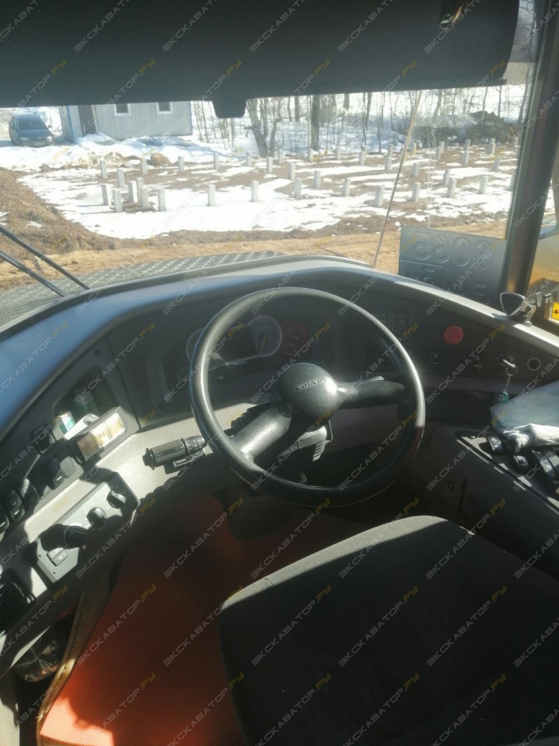 Volvo A30G [8]